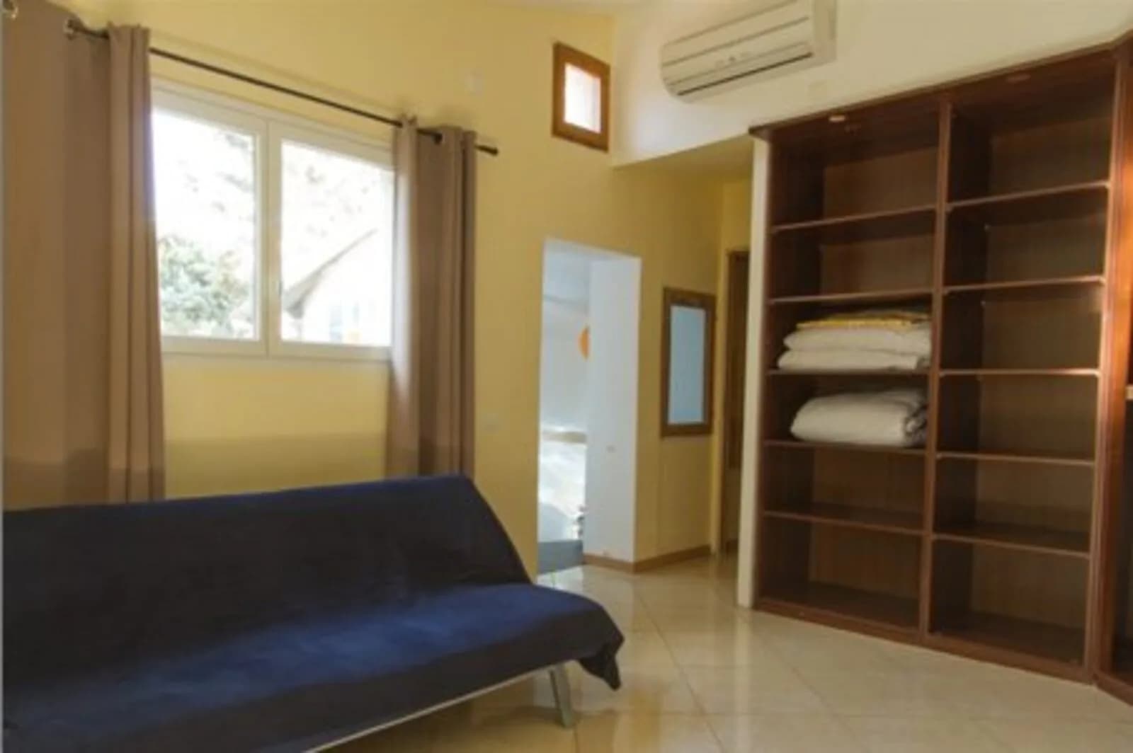 Allocigale_Mimosas_salon_02.jpg